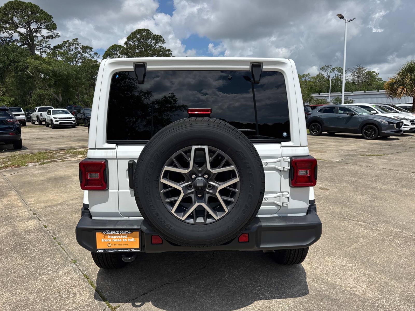 Certified 2024 Jeep Wrangler Unlimited Sahara AWD/4WD image 4