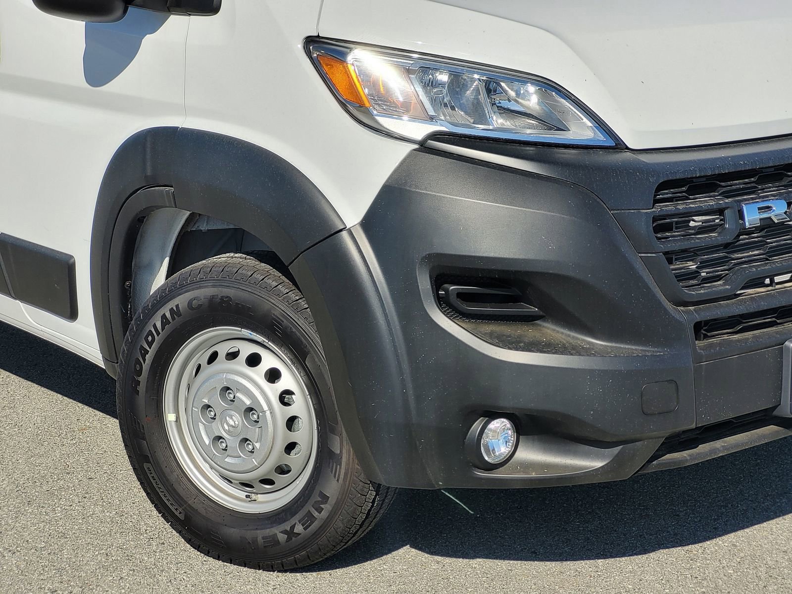 New 2026 RAM ProMaster 2500 w/ Convenience Group FWD image 6