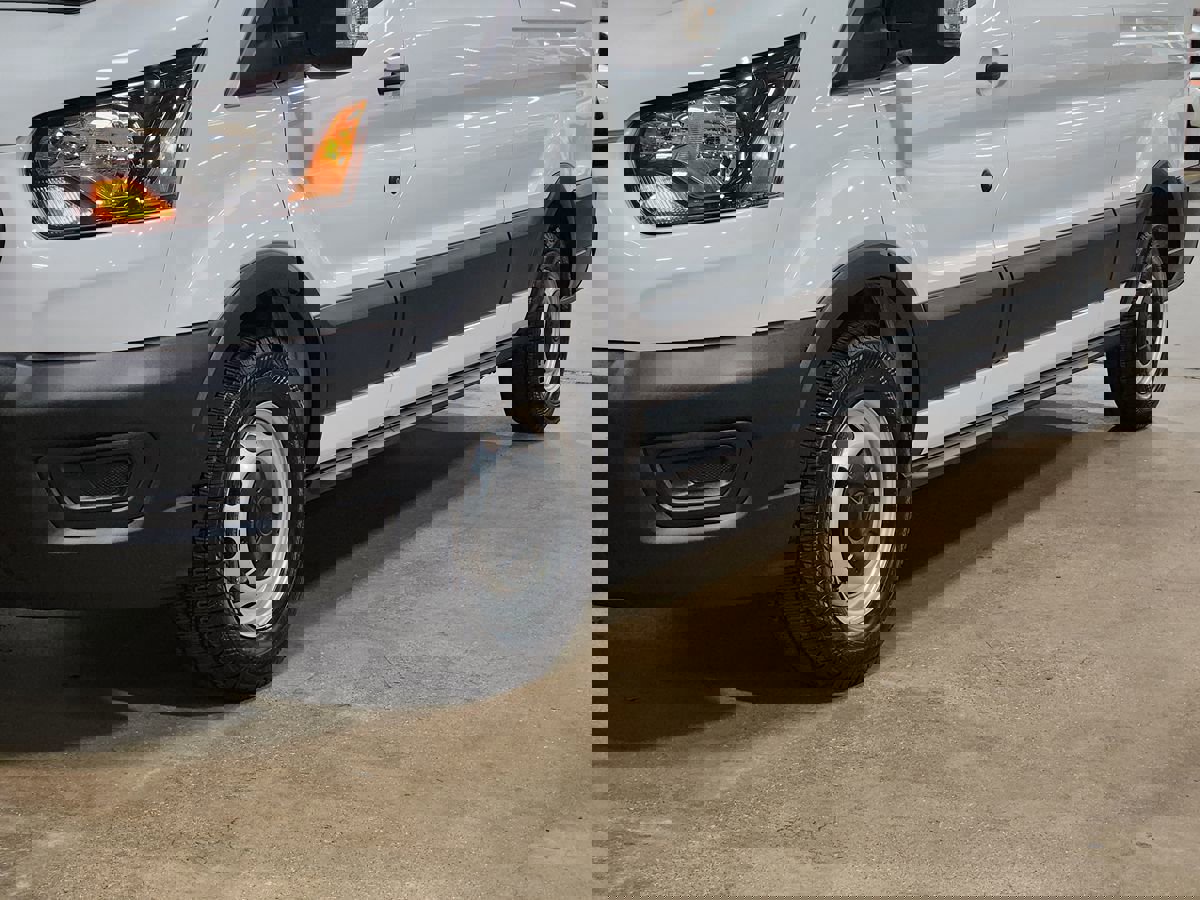 Used 2024 Ford Transit 350 XL image 18