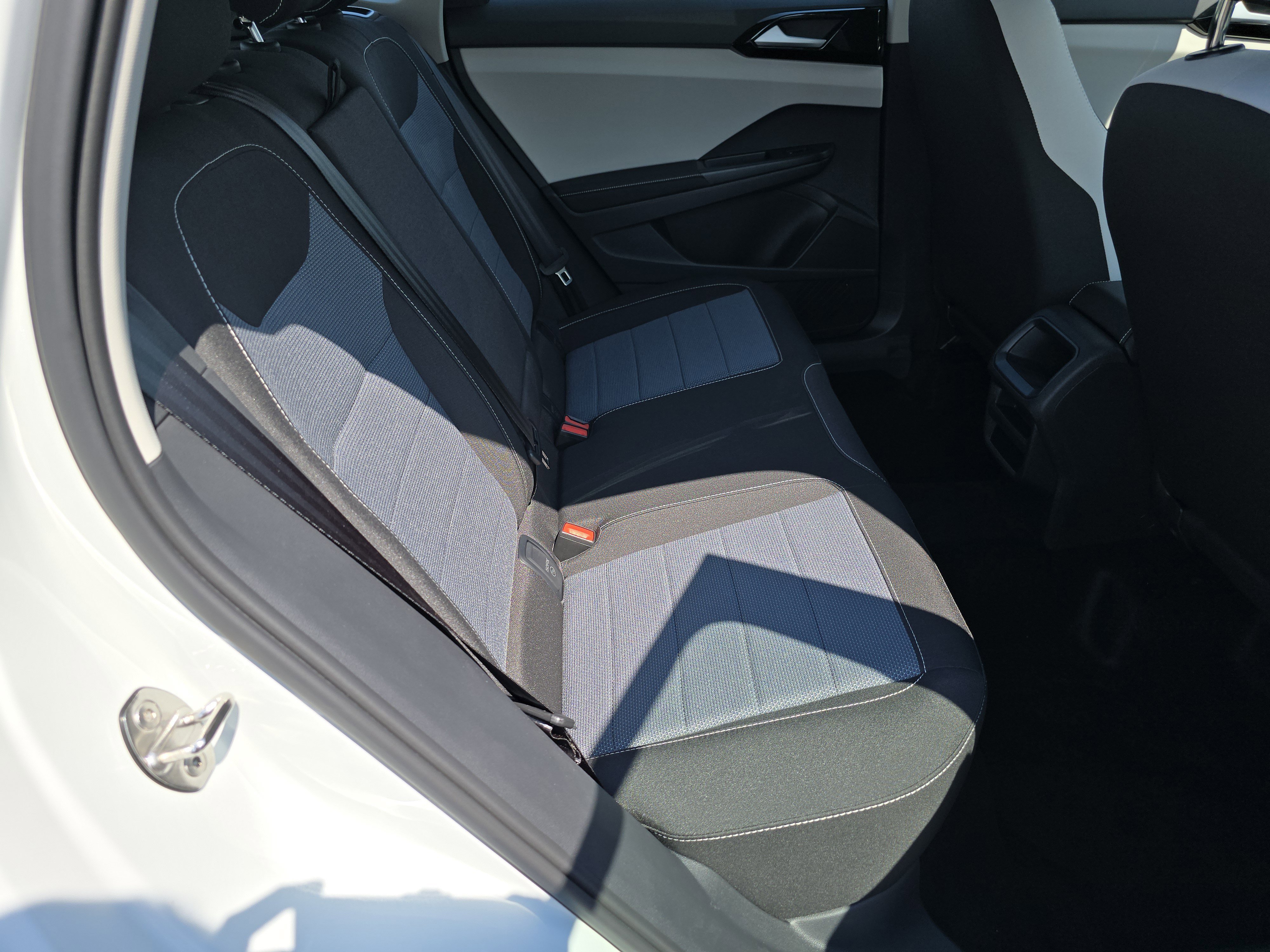 New 2025 Volkswagen Taos S image 18