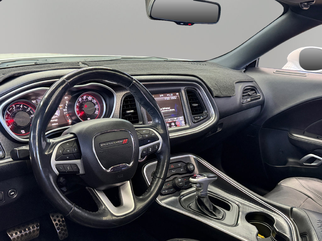 Used 2018 Dodge Challenger SXT Plus RWD image 15
