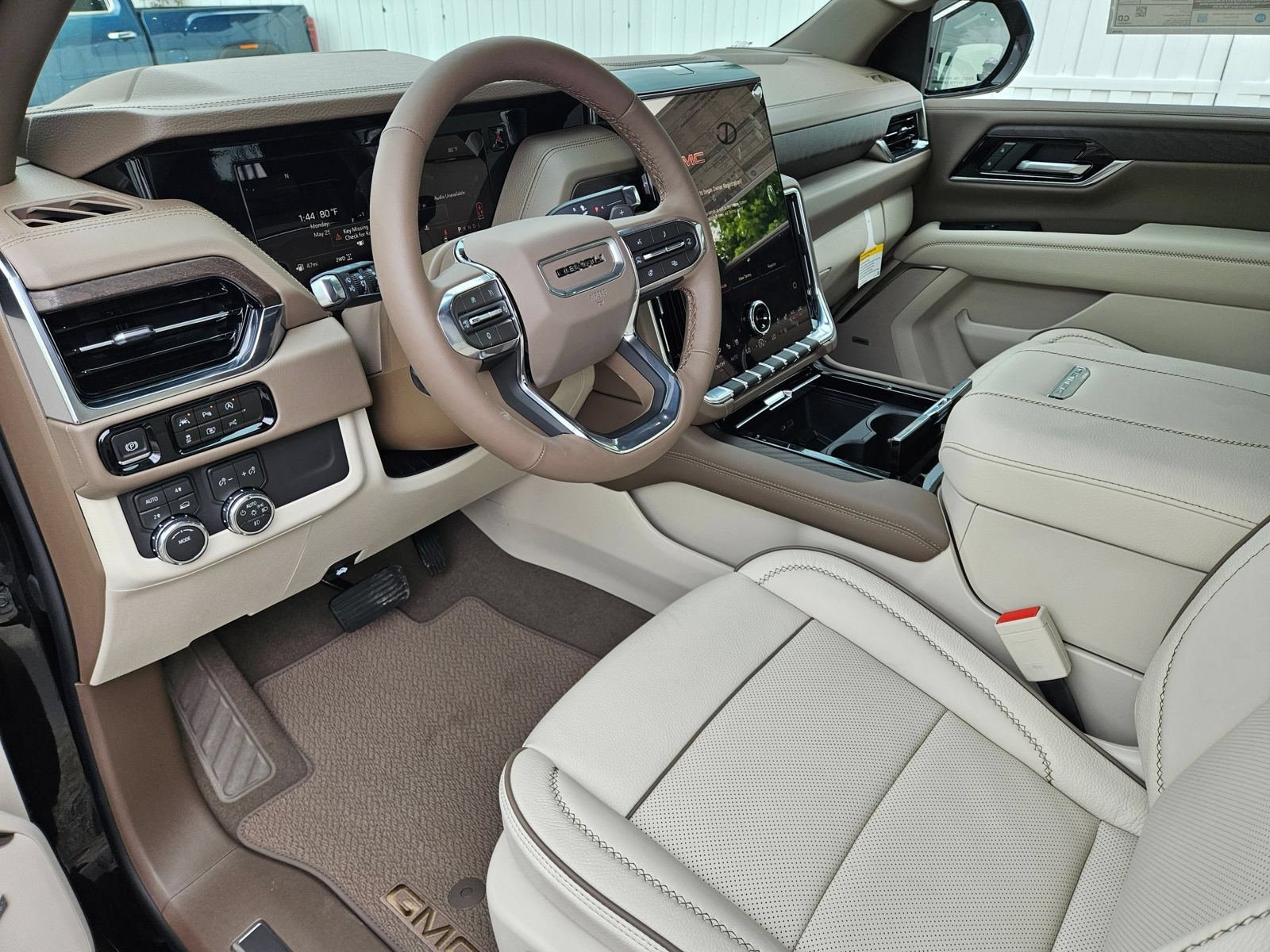 New 2026 GMC Yukon Denali AWD/4WD image 10
