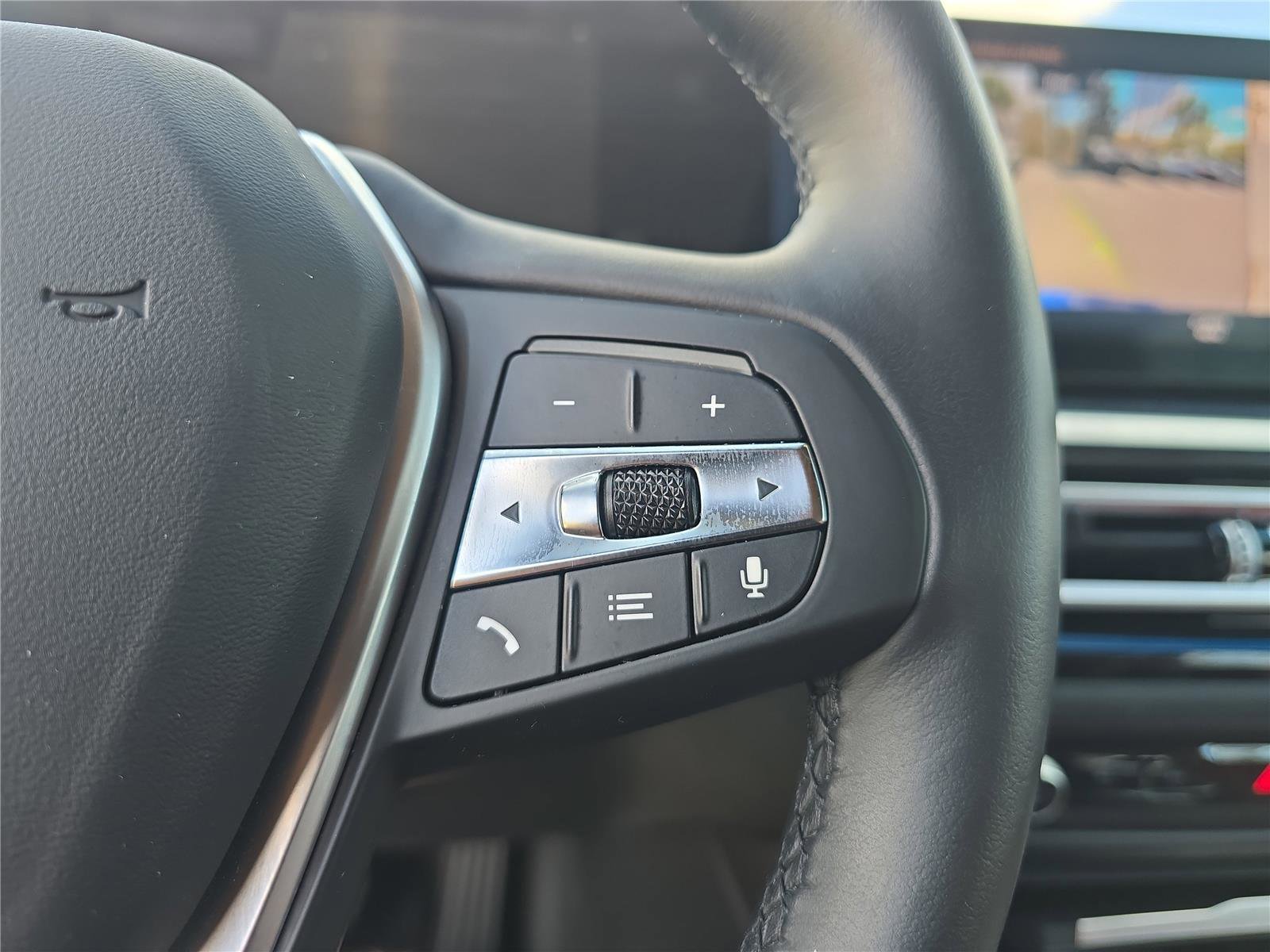 Used 2023 BMW i4 eDrive35 image 23