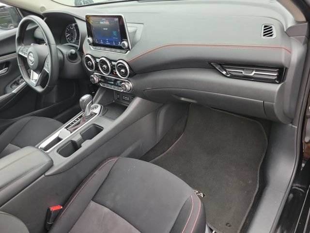 Used 2025 Nissan Sentra SR FWD image 11