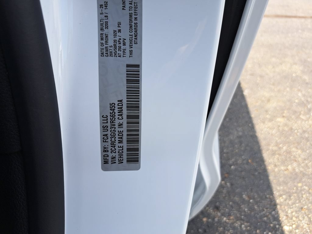 New 2027 Chrysler Pacifica Limited AWD/4WD image 37