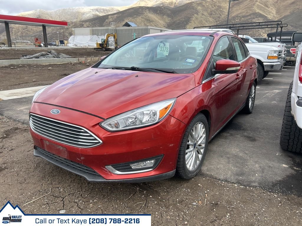 Used 2018 Ford Focus Titanium FWD image 3