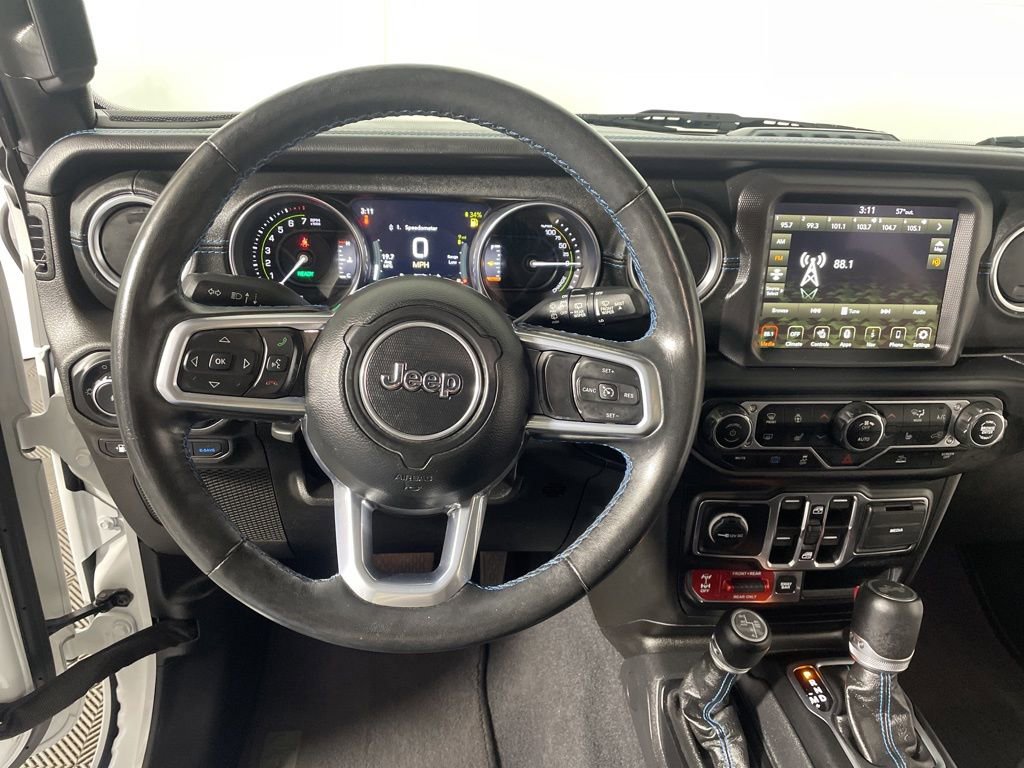 Used 2023 Jeep Wrangler Unlimited Rubicon 4xe w/ Cold Weather Group AWD/4WD image 12