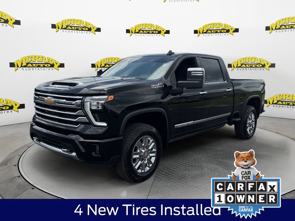 Used 2024 Chevrolet Silverado 2500 High Country w/ Technology Package AWD/4WD image 1
