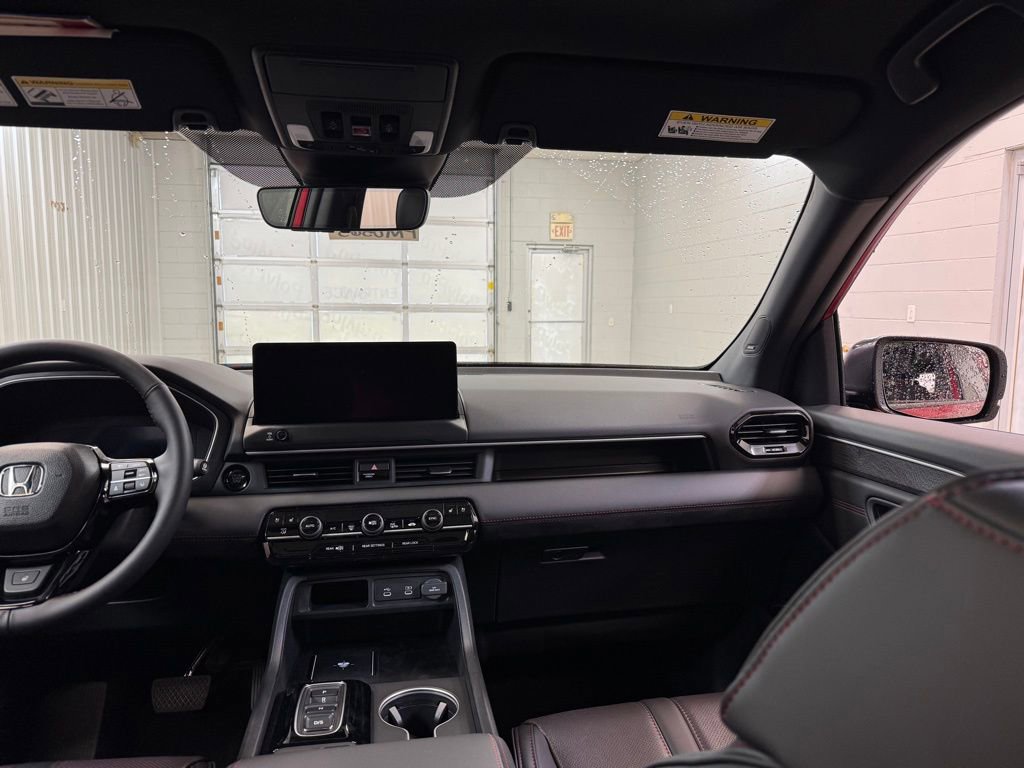 New 2026 Honda Pilot Black Edition image 23
