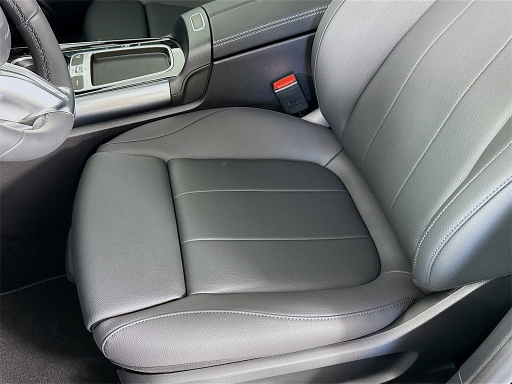 Used 2025 Mercedes-Benz GLA 250 4MATIC image 19