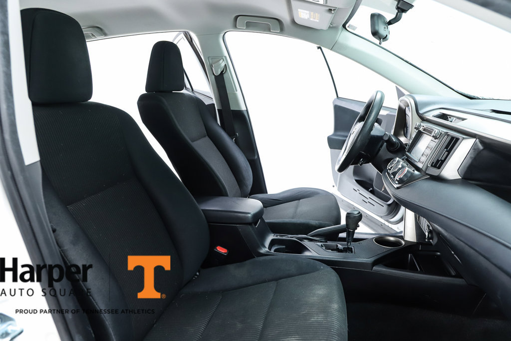 Used 2015 Toyota RAV4 LE FWD image 71