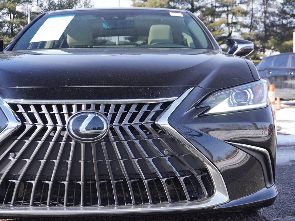 Used 2023 Lexus ES 250 w/ Premium Package image 15