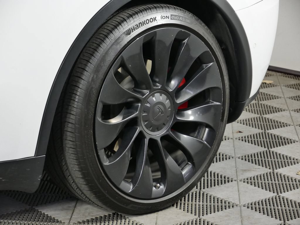 Used 2022 Tesla Model Y Performance AWD/4WD image 12
