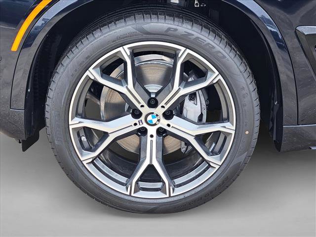 New 2026 BMW X5 xDrive40i w/ M Sport Package AWD/4WD image 11