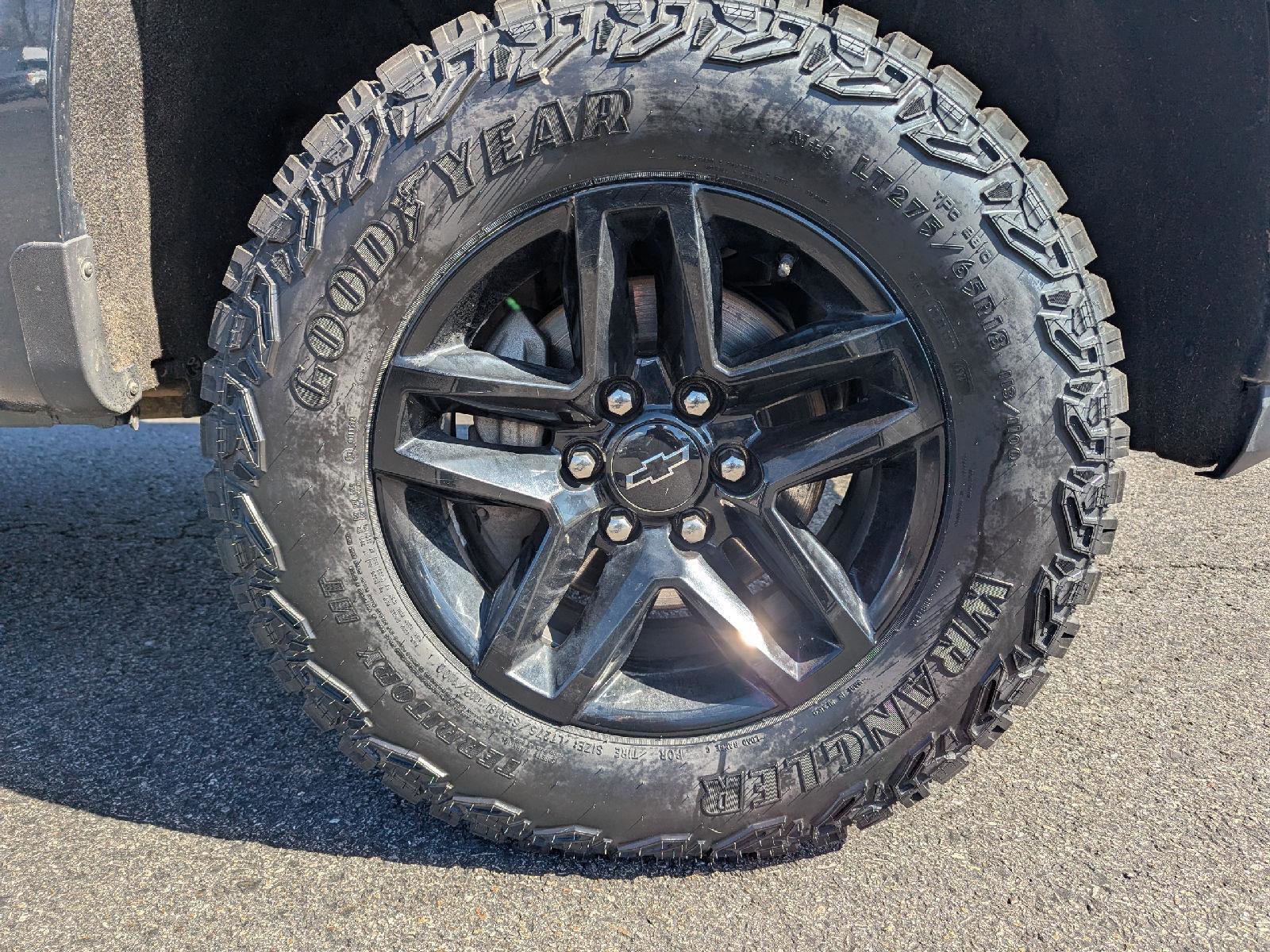 Used 2020 Chevrolet Silverado 1500 LT Trail Boss image 9