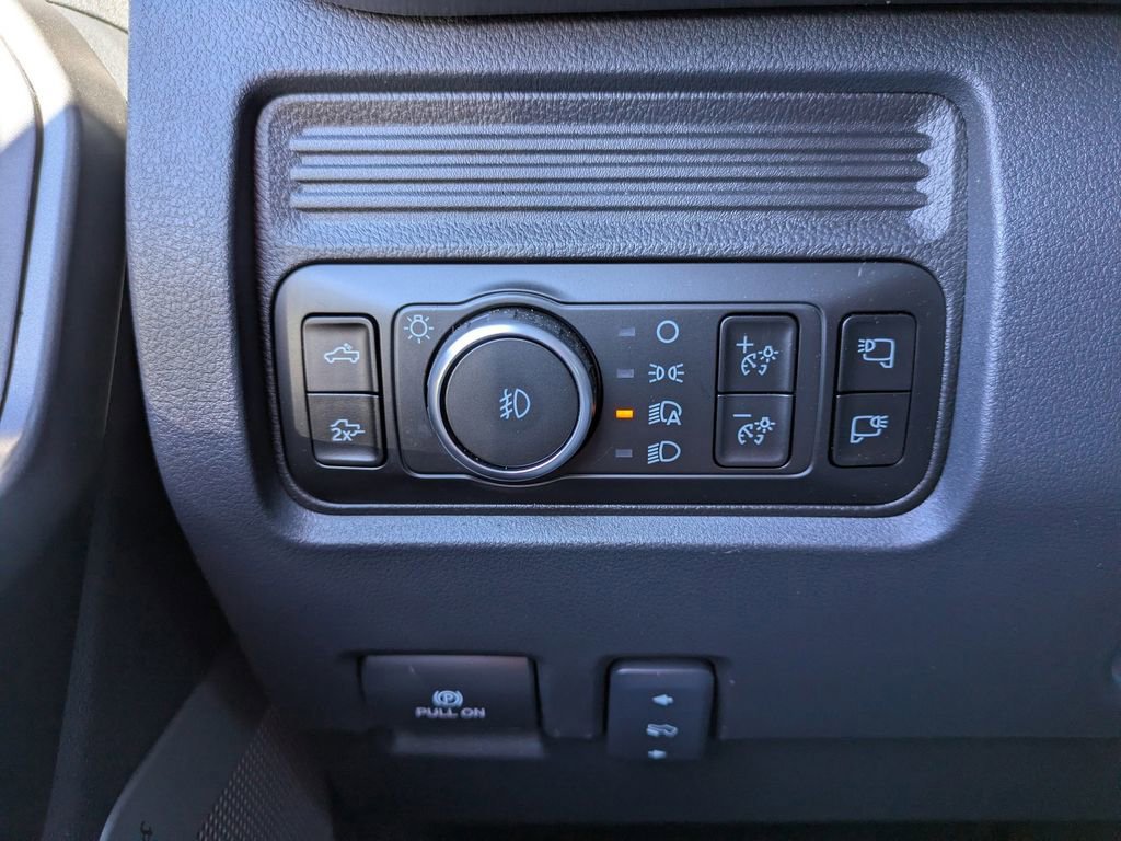 New 2026 Ford F350 Lariat w/ Black Appearance Package image 25