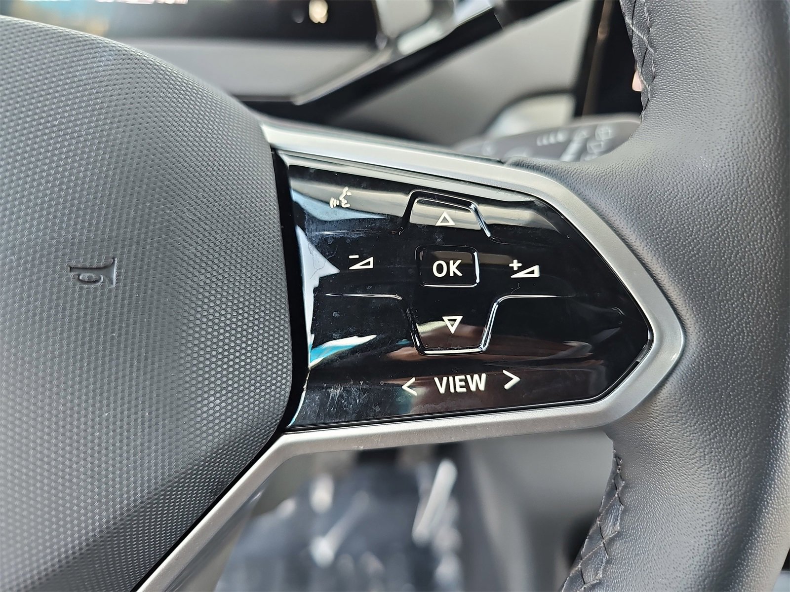 Certified 2023 Volkswagen ID.4 Pro image 18