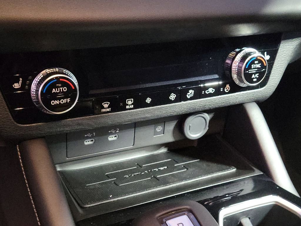 New 2026 Mitsubishi Outlander SE FWD image 19