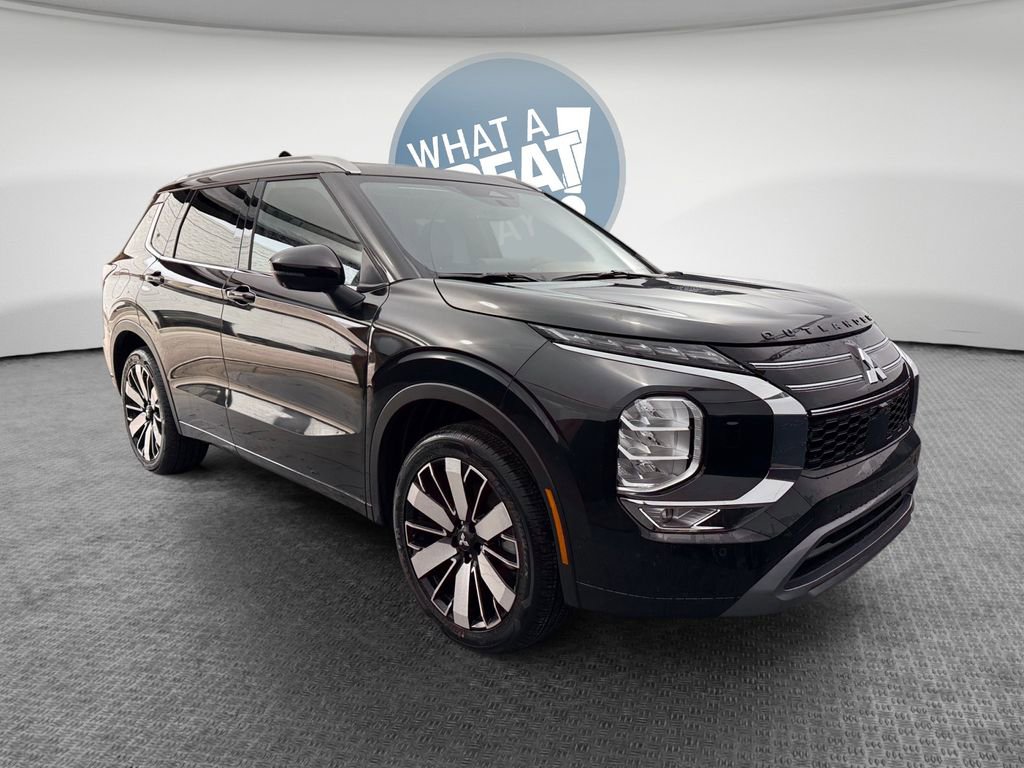 New 2026 Mitsubishi Outlander SEL image 1