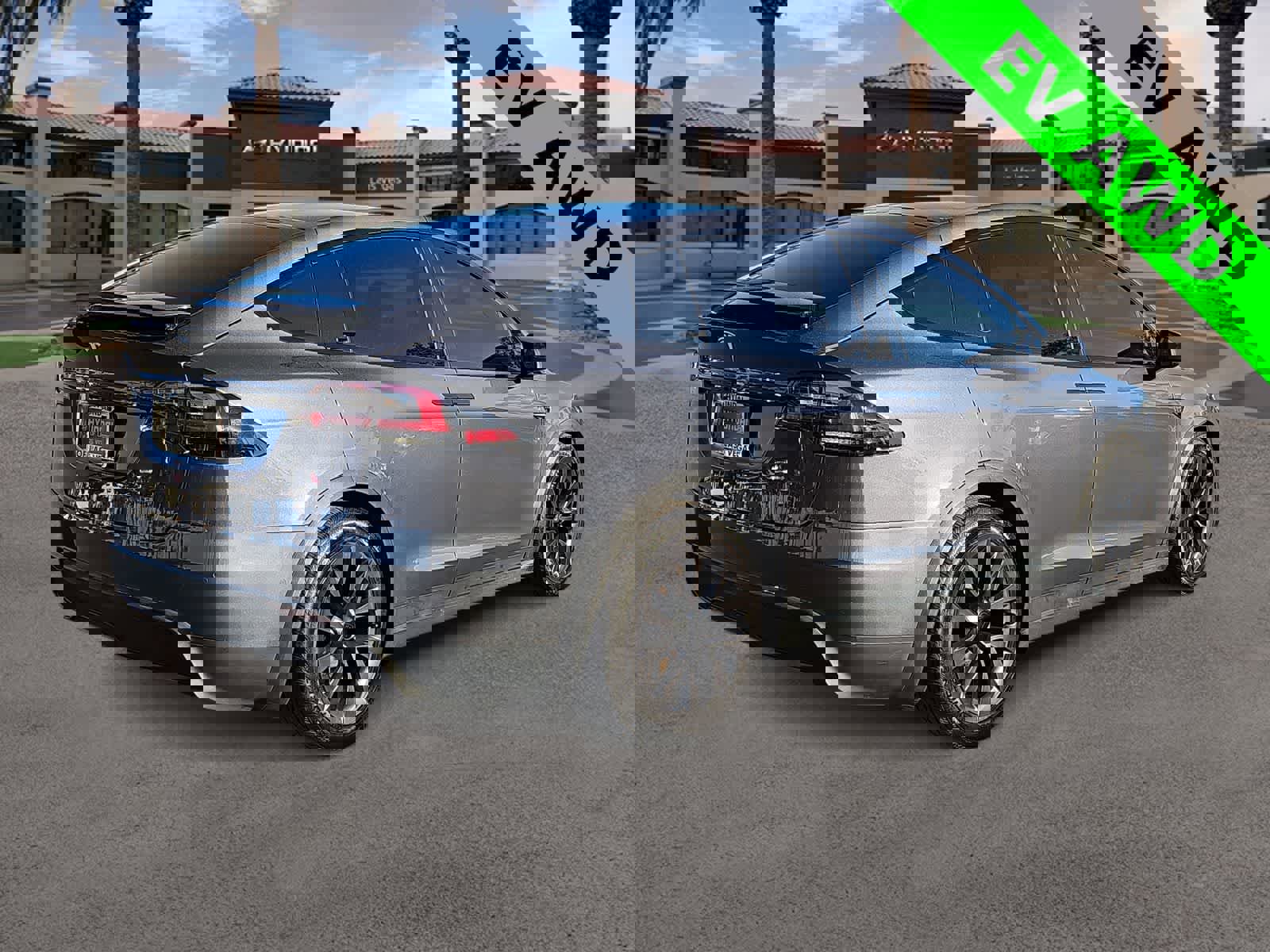 Used 2023 Tesla Model X image 8
