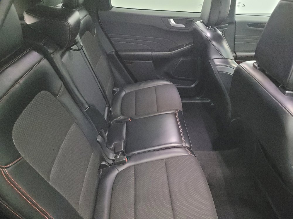 Used 2024 Ford Escape ST-Line image 19