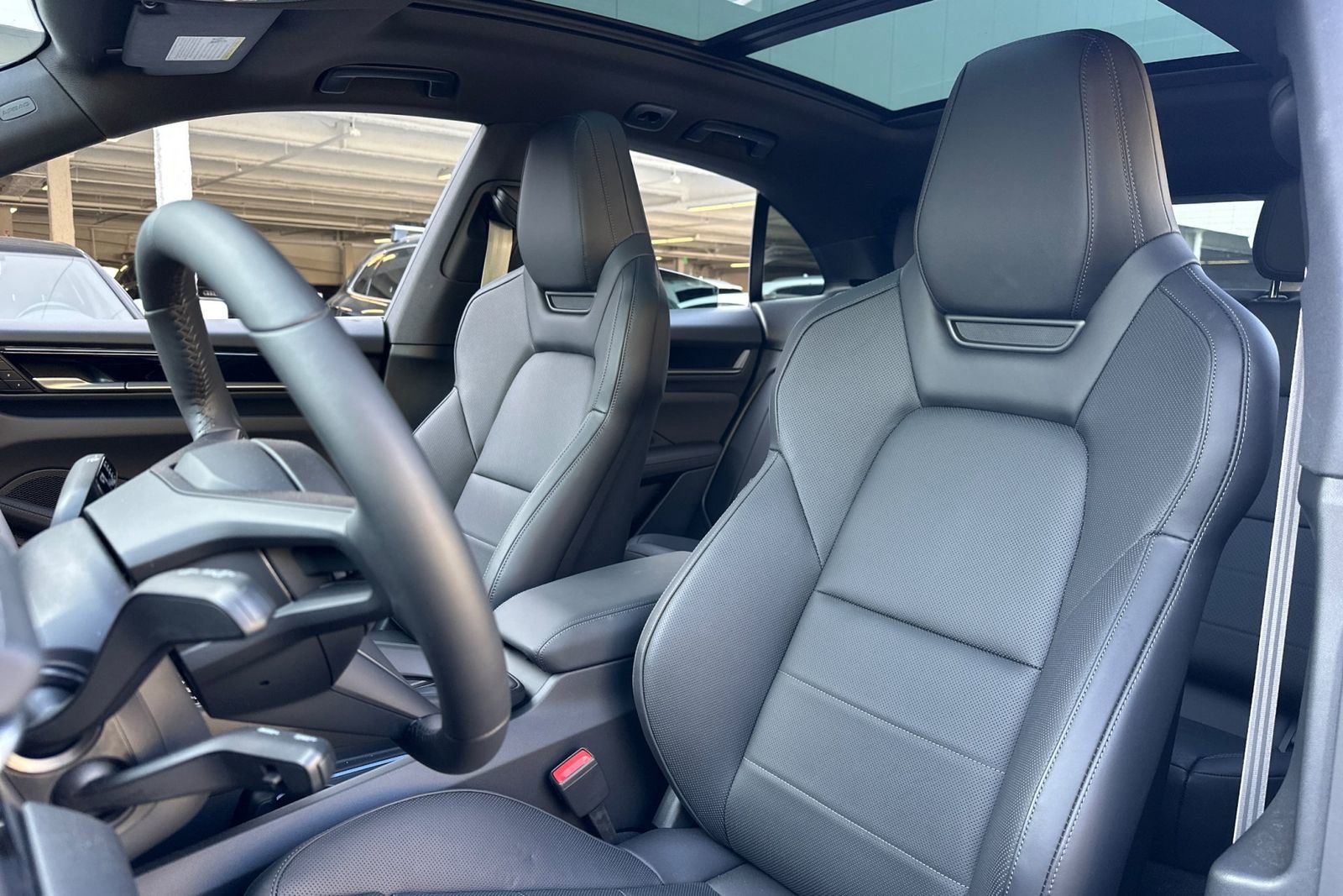 New 2025 Porsche Macan Electric image 5