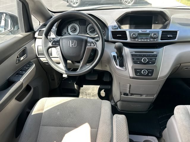 Used 2016 Honda Odyssey LX image 16
