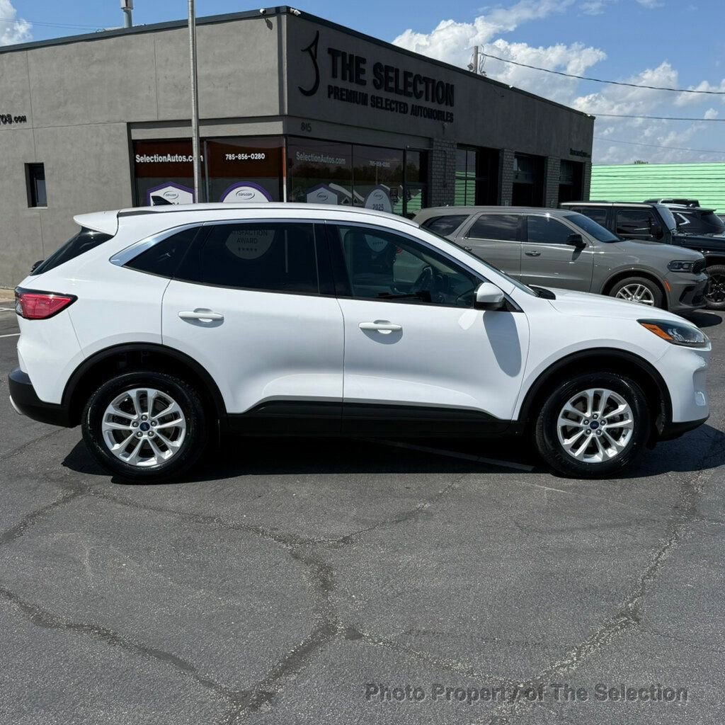 Used 2020 Ford Escape SE image 20