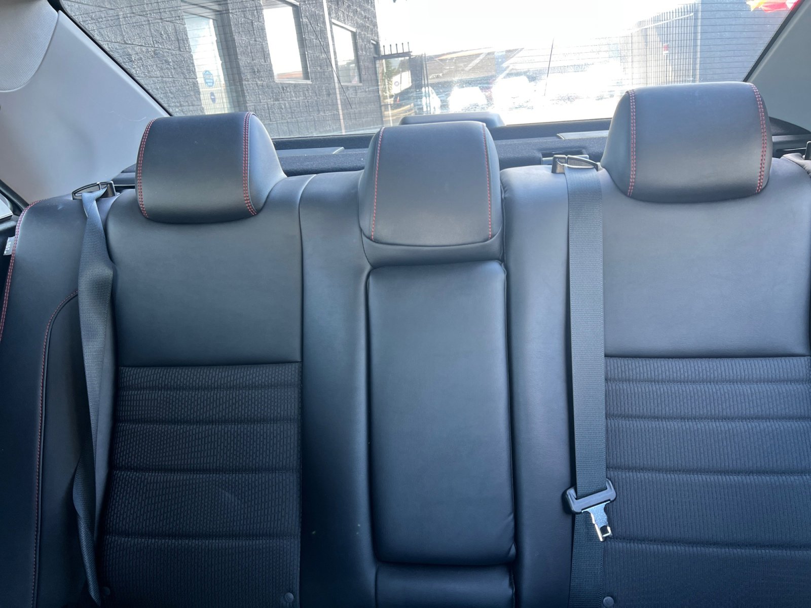 Used 2016 Toyota Camry SE image 23