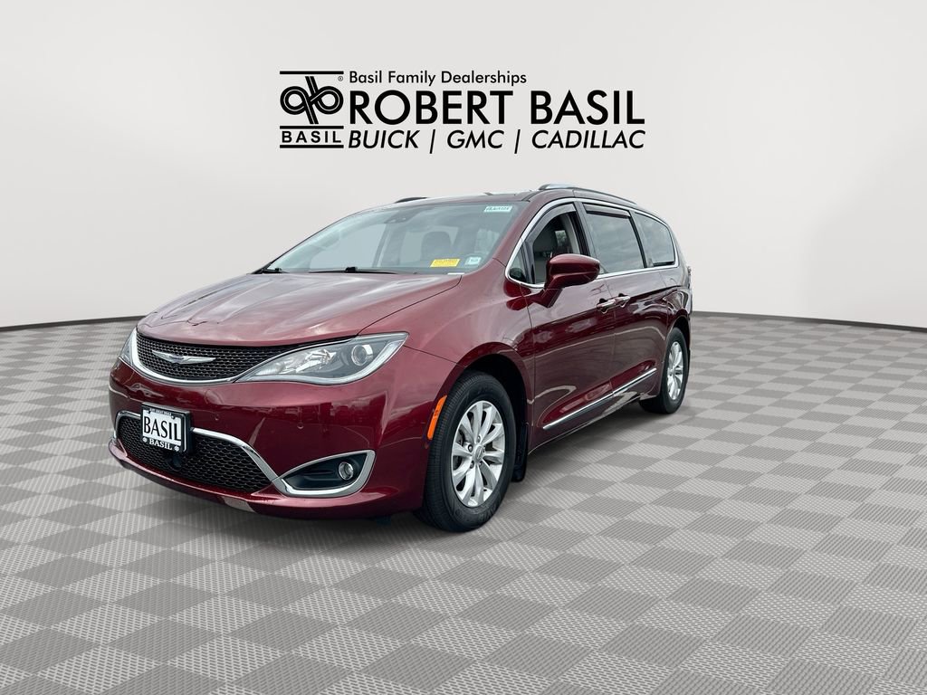 Used 2019 Chrysler Pacifica Touring-L w/ Advanced Safetytec Group FWD image 4