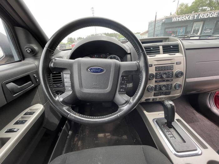 Used 2010 Ford Escape XLT AWD/4WD image 34