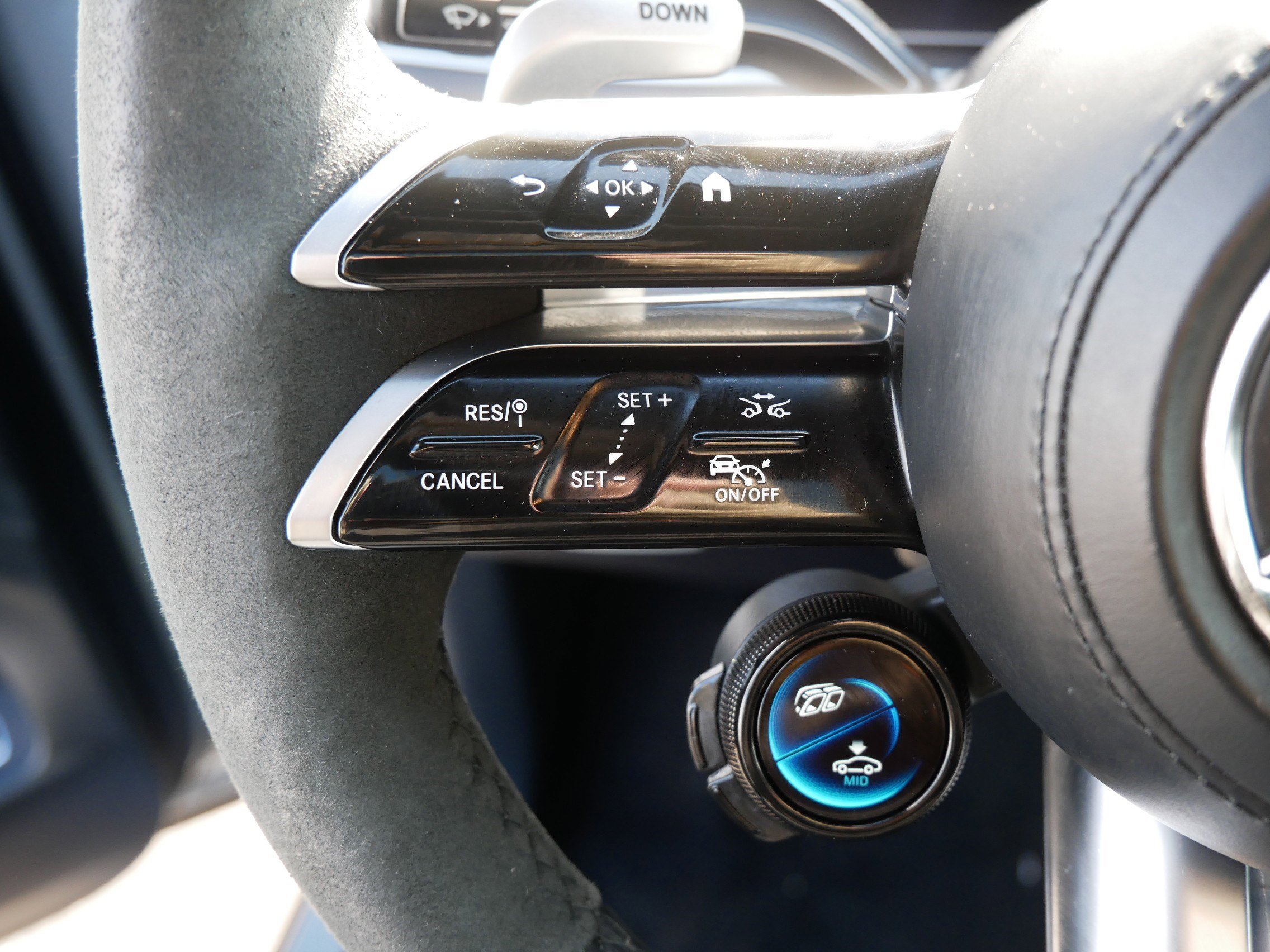 Used 2024 Mercedes-Benz GLE 53 AMG 4MATIC Coupe image 28