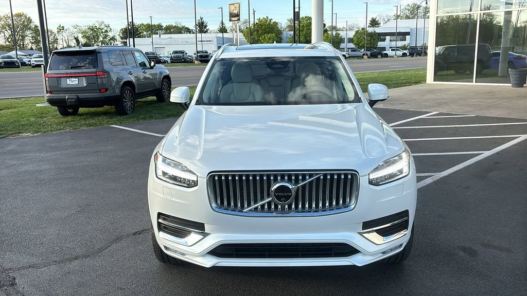 Used 2025 Volvo XC90 B6 Plus AWD/4WD image 5