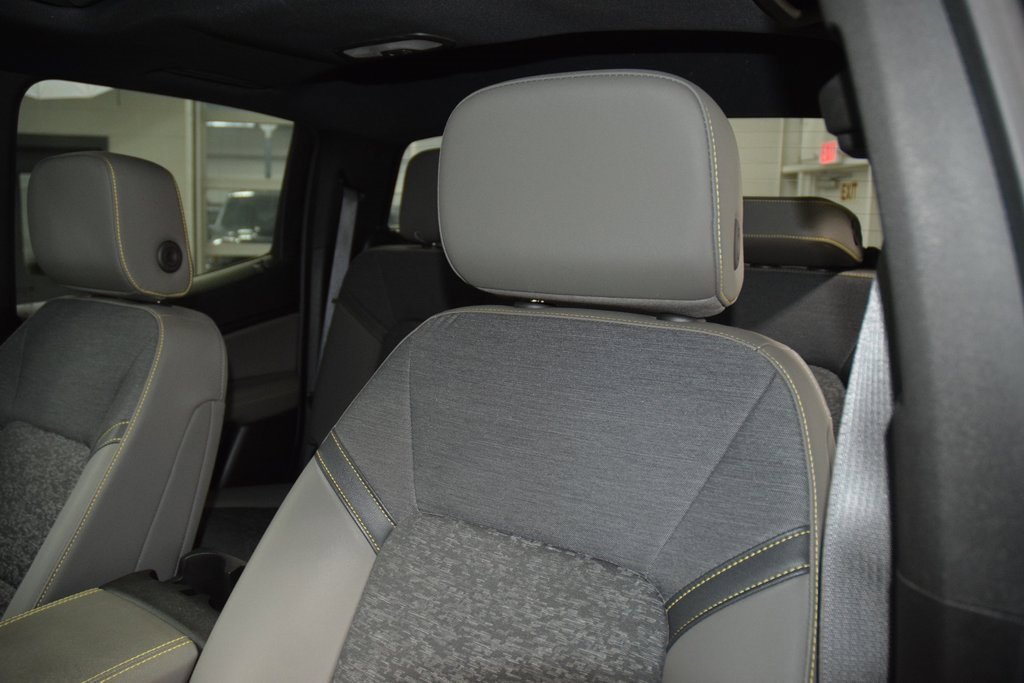 Certified 2024 Chevrolet Colorado ZR2 w/ Technology Package image 43