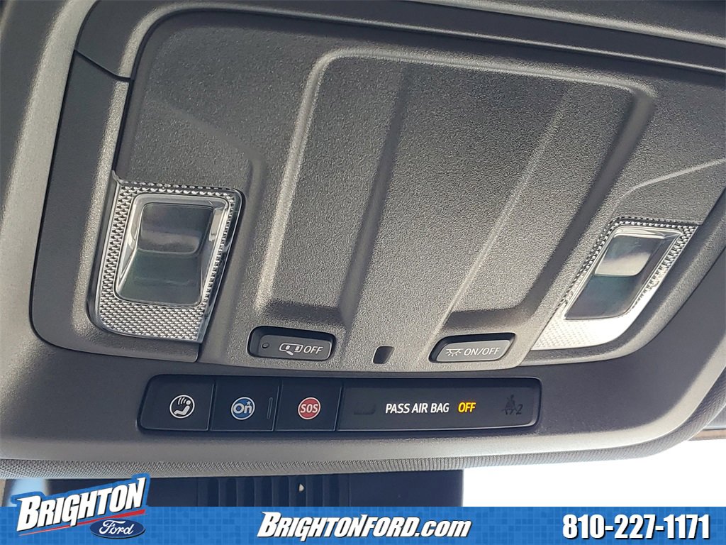 Used 2025 GMC Sierra 1500 Elevation image 28