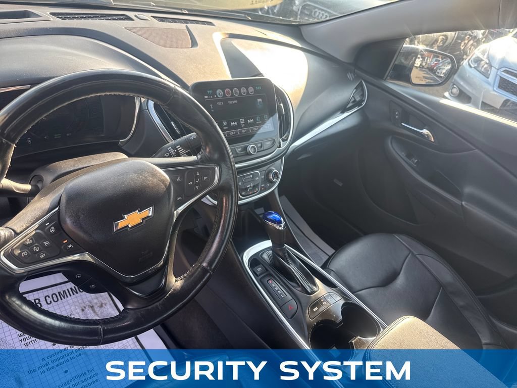 Used 2018 Chevrolet Volt Premier w/ Driver Confidence Package FWD image 12