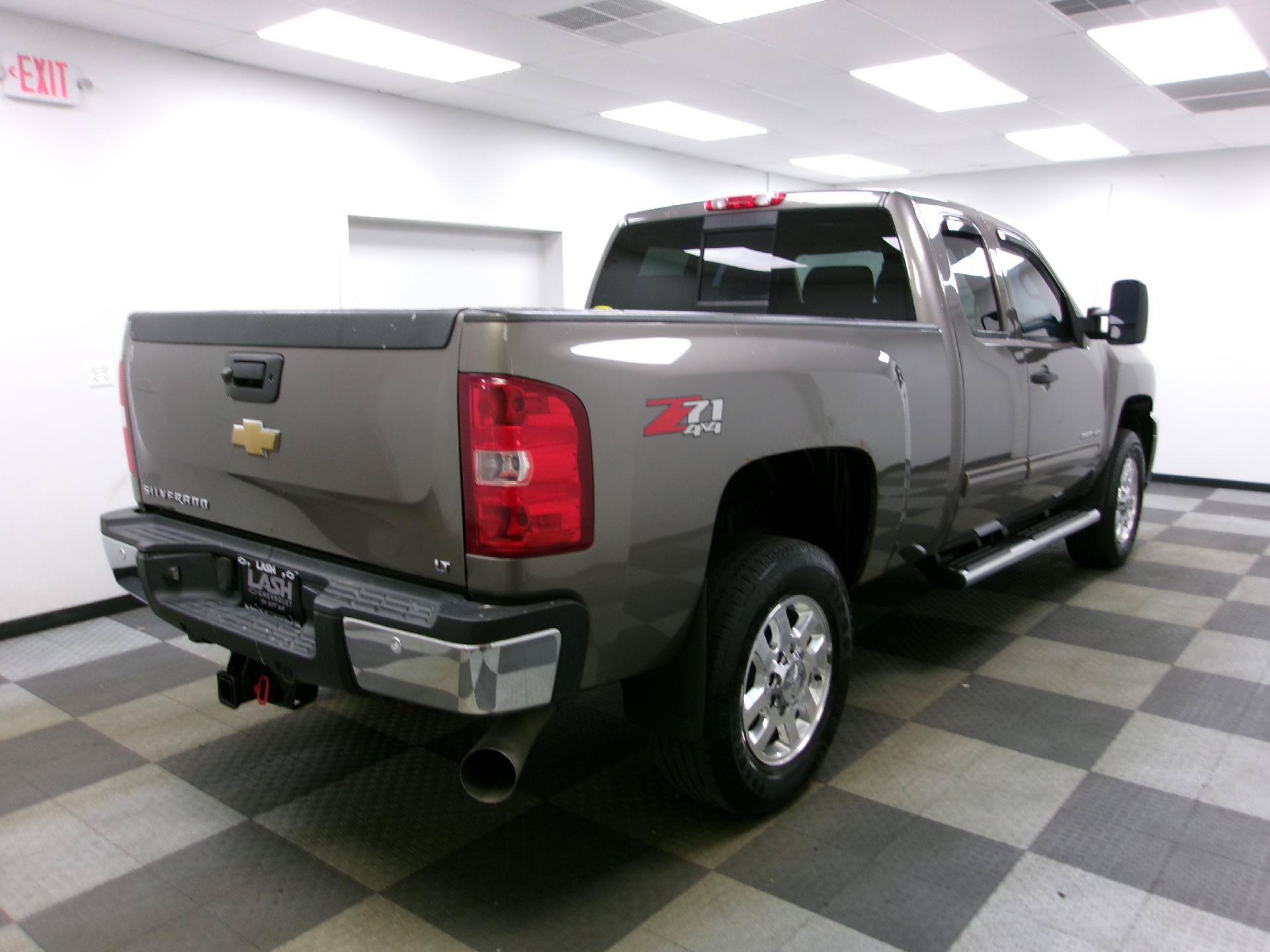 Used 2013 Chevrolet Silverado 2500 LT w/ Interior Plus Package AWD/4WD image 11