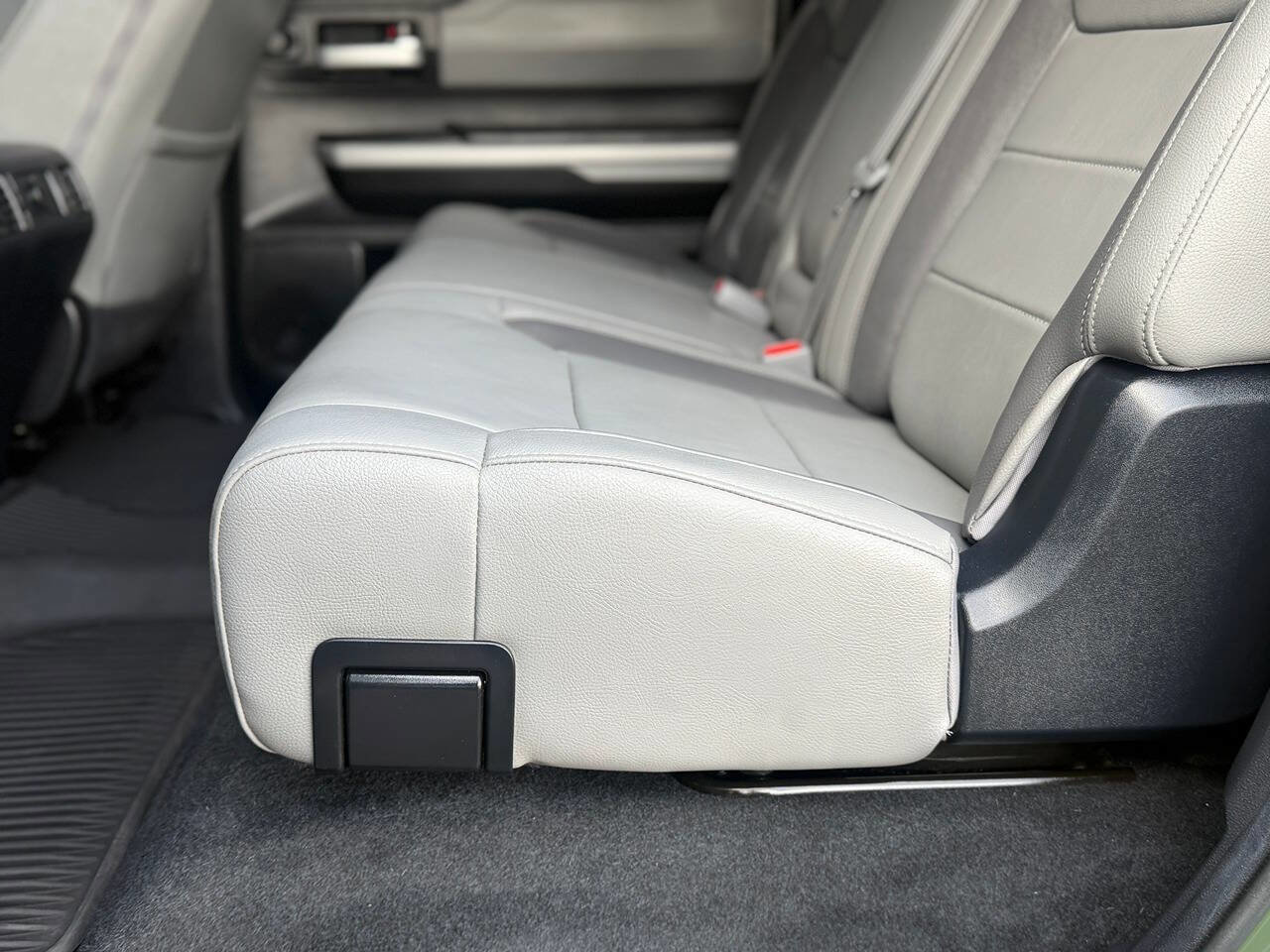 Used 2021 Toyota Tundra Limited w/ Limited Premium Package image 31