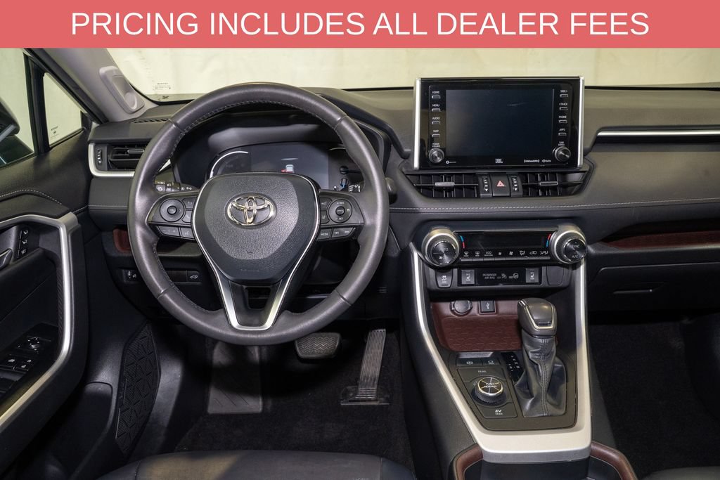 Used 2021 Toyota RAV4 Limited AWD/4WD image 7