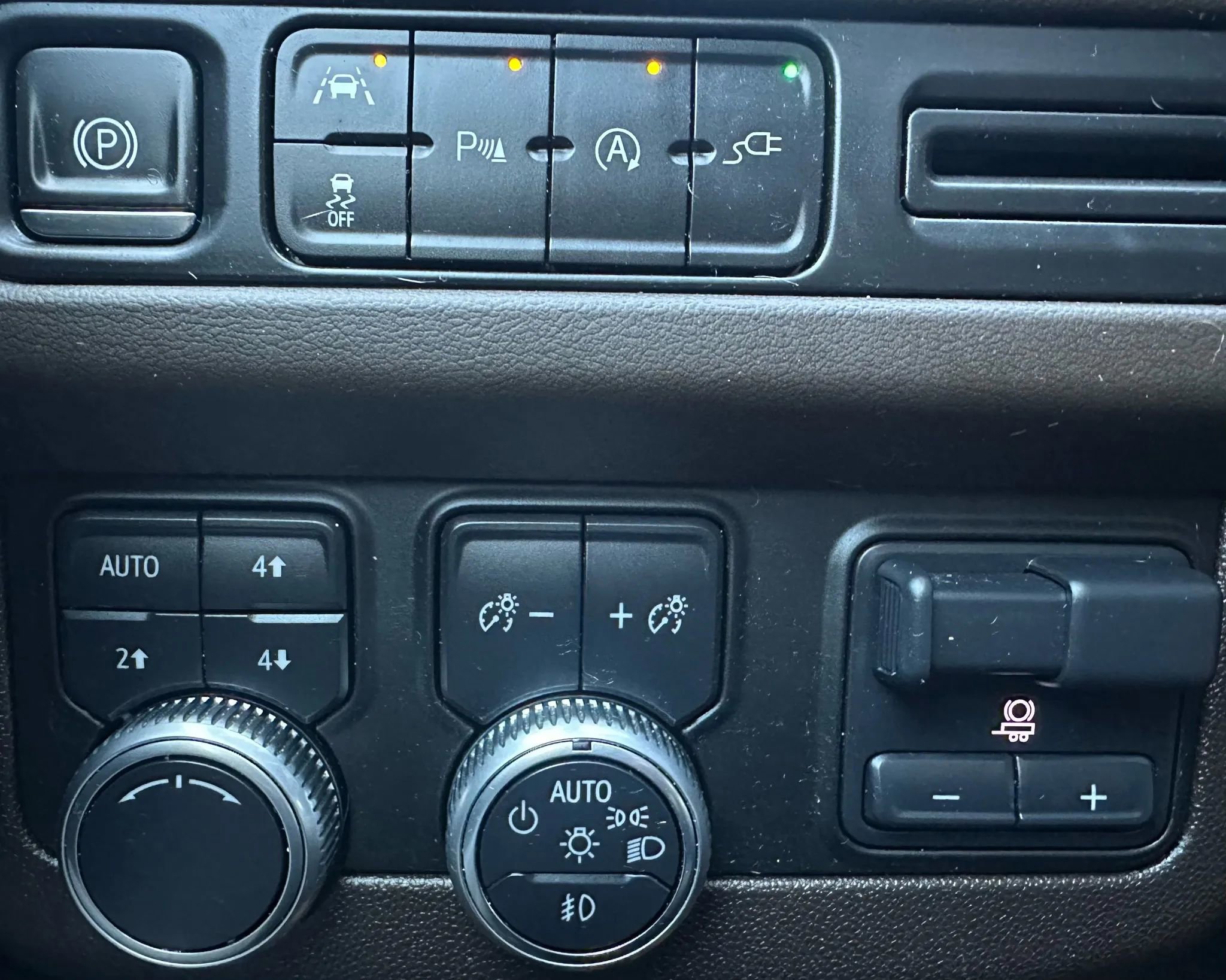 Used 2021 GMC Yukon SLT w/ SLT Luxury Plus Package image 27