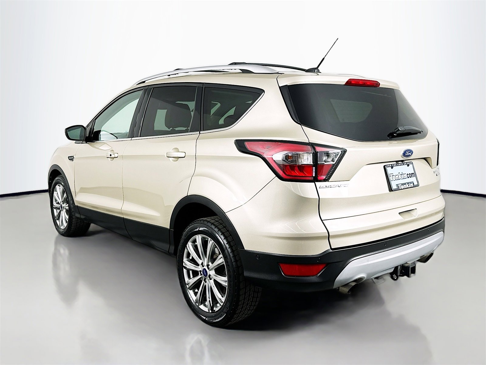 Used 2017 Ford Escape Titanium w/ Equipment Group 301A image 5