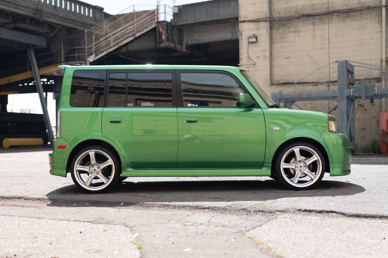 Used 2006 Scion xB FWD image 23