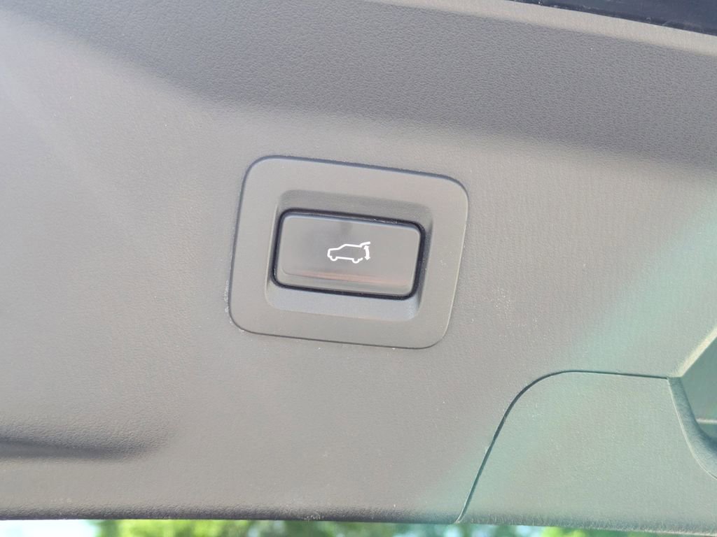 Used 2022 MAZDA CX-9 Touring w/ Touring Premium Package image 12