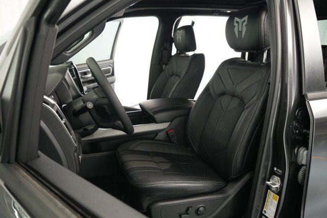 Used 2025 RAM 1500 Big Horn AWD/4WD image 43