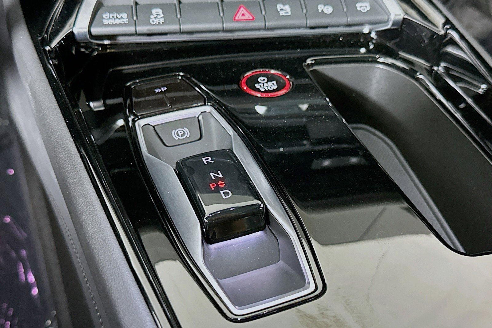 Used 2023 Audi e-tron GT Prestige w/ Prestige Package image 7