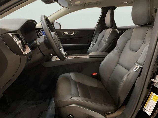 Used 2025 Volvo V60 B5 Cross Country Plus AWD/4WD image 20