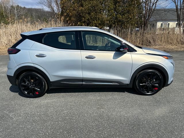 Used 2023 Chevrolet Bolt EUV Premier w/ Redline Edition image 6
