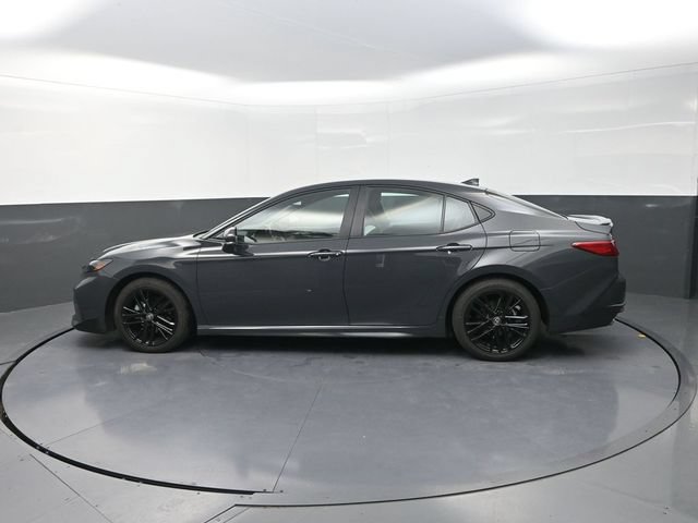 Used 2026 Toyota Camry SE FWD image 4