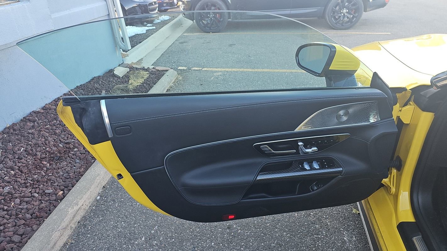 Used 2022 Mercedes-Benz SL 55 AMG 4MATIC image 10