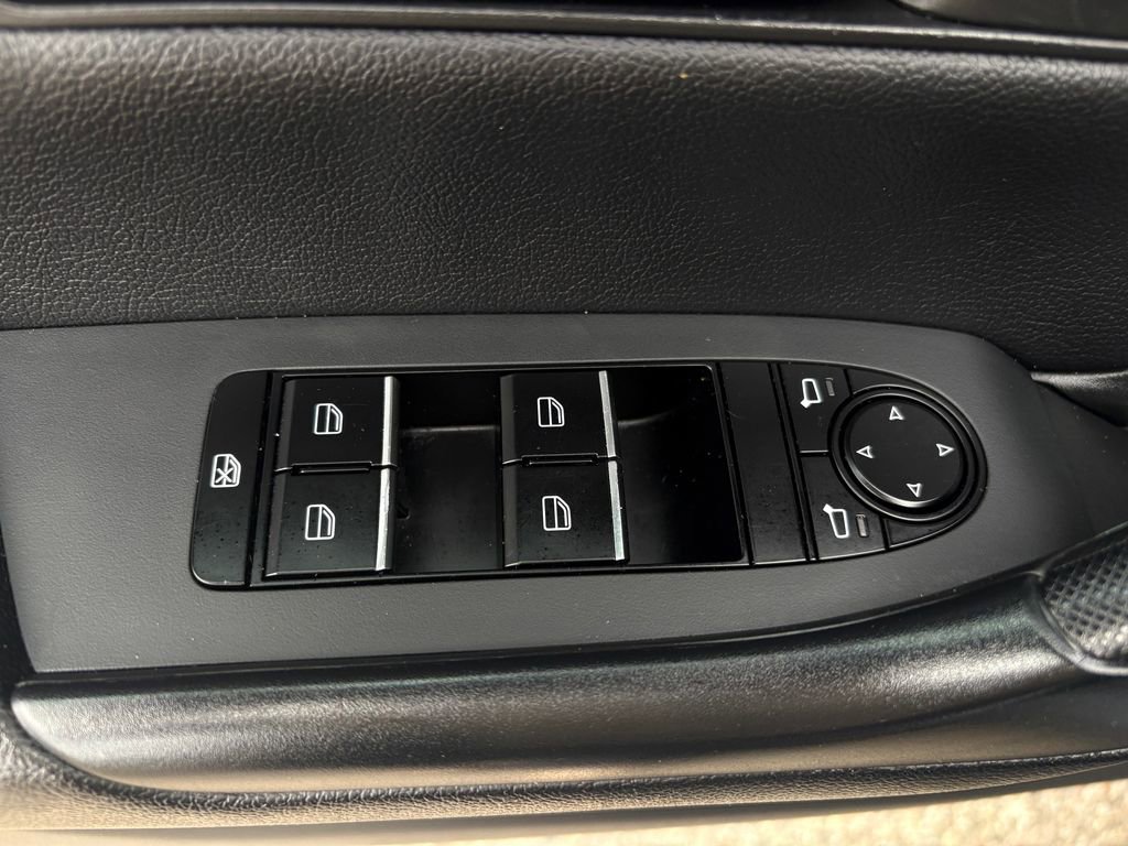 Used 2024 MAZDA CX-50 AWD 2.5 S w/ Preferred Package image 16